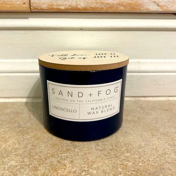 Sand + Fog Lemoncello 12oz candle. - Picture 2 of 2